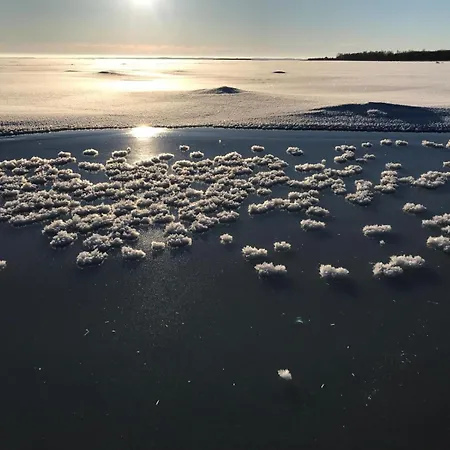 Romantiline Saunamaja Lahe Aeaeres Nyaraló Pädaste