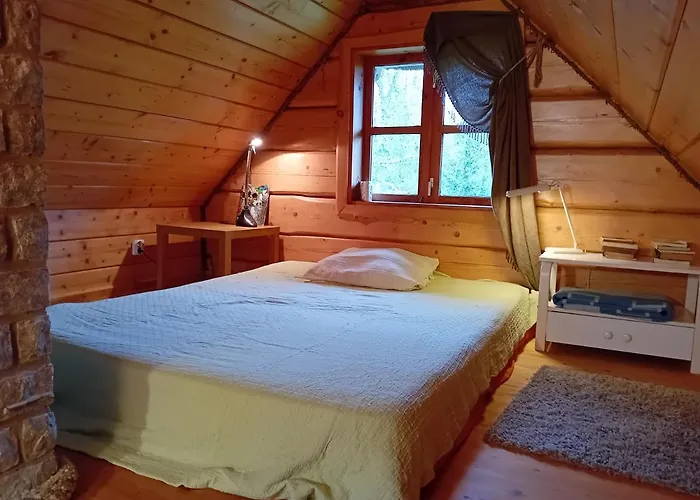 Semesterbostad Romantiline Saunamaja Lahe Aeaeres *