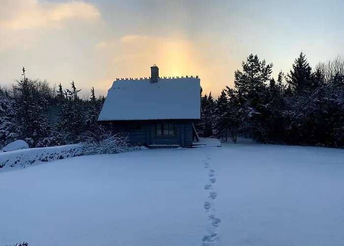 Romantiline Saunamaja Lahe Aeaeres بيت للعطل Pädaste